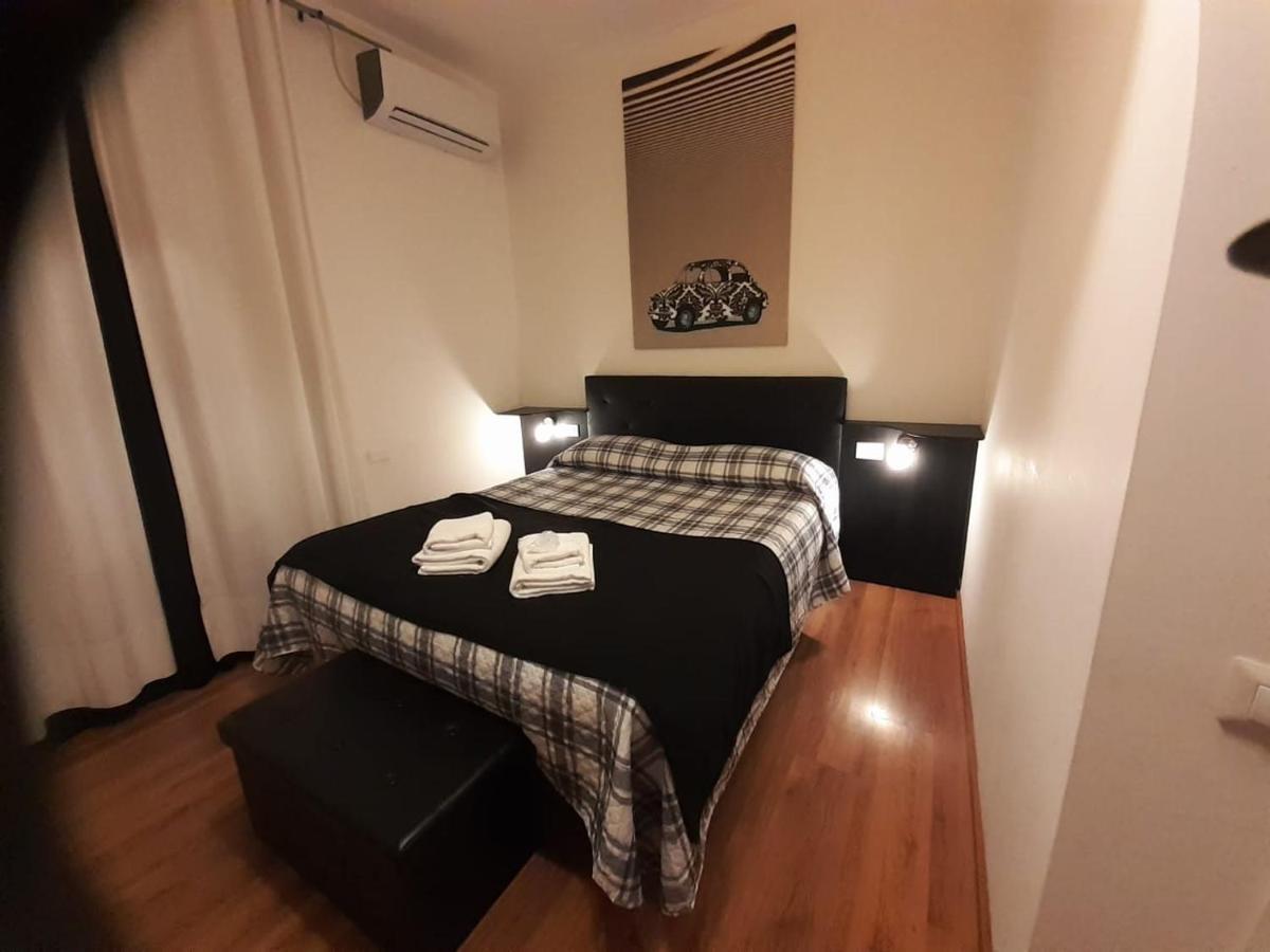 Megaride Guest House Комо Екстериор снимка